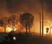 Семејствата на жртвите на најголемиот пожар во Грција ја демолираа судницата (ВИДЕО)