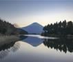 И на Јапонците им пречат туристи- ставија мрежа за да го спречат погледот на планината Фуџи 