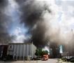 Гори фабрика во Берлин, градот е обвиен во отровен чад (ВИДЕО)