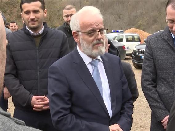 Првиот премиер-Албанец и два месеци по изборот ги посетува местата со албанско население