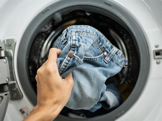 Зошто не треба да ја перете облеката во машина на 30 или 40 степени 
