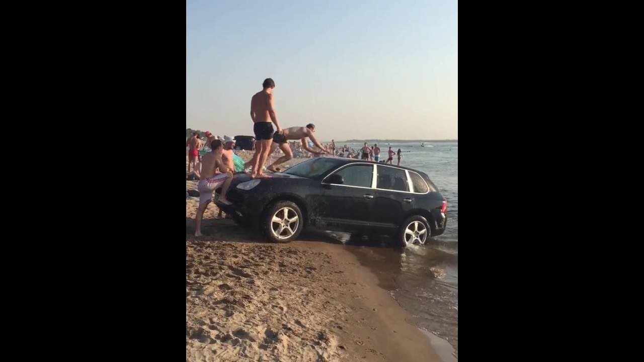 Руски изум за забава на плажа!