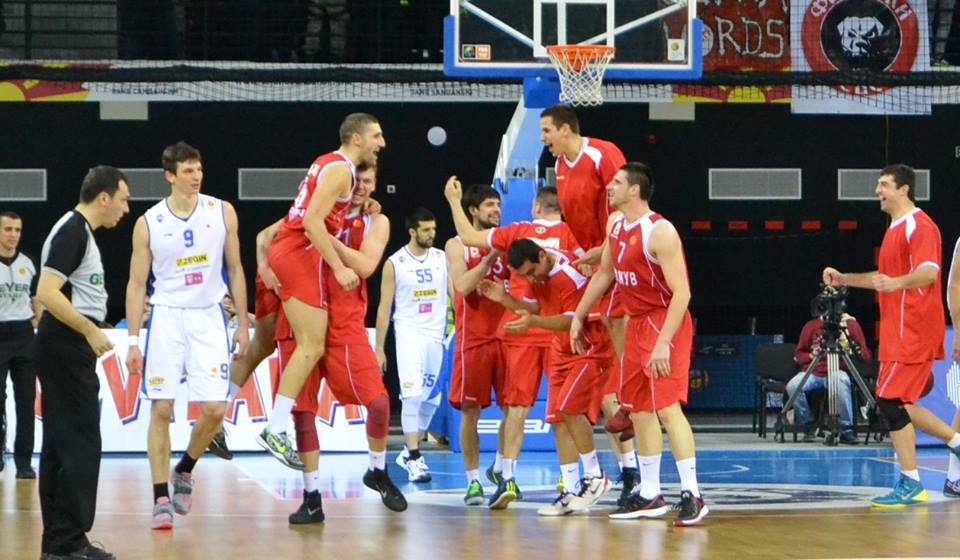 Кожув прв финалист на кошаркарскиот куп
