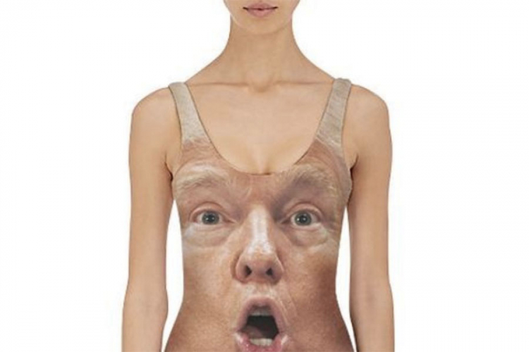 Костим за капење со ликот на Трамп?!