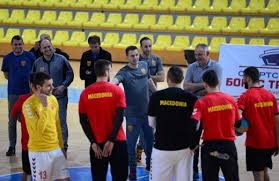 Раул повика 20 ракометари за утрешниот собир