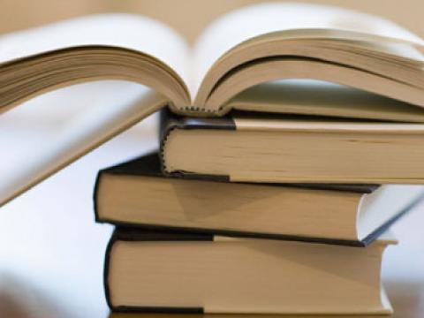 Промовиранa книгата „Сончев појас-осамени стихови“ на Владимир Луков од Бугарија