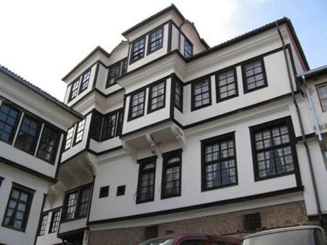 Отворен реновиранот „Лапидариум“ кај „Куќата на Робевци“ во Охрид