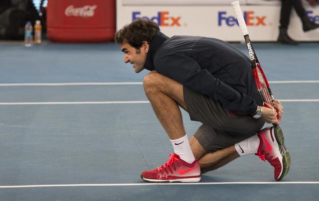 Федерер: Не можам да играм на мали терени