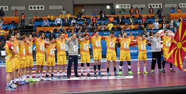 На стартот од Европското првенство со европскиот првак Франција