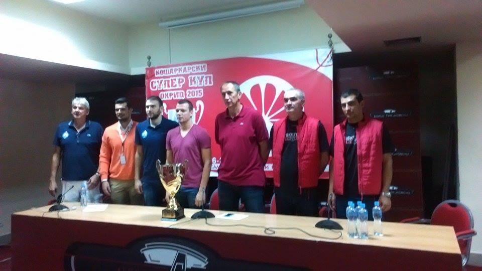Хуавеј Супер Куп 2015, битка за првиот трофеј во новата сезона