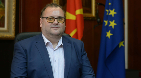 Алаѓозовски: Се испитува квалитетот на бетонот и арматурата на спомениците од Скопје 2014 за да се види дали може безбедно да се дислоцираат