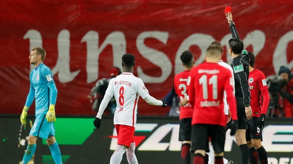 Бундеслига: Лајпциг држи чекор со Баерн, Хофенхајм без пораз на половина од сезоната