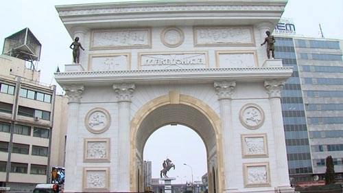 Изложба „Пупки во бурата" на Кристина Зимбакова