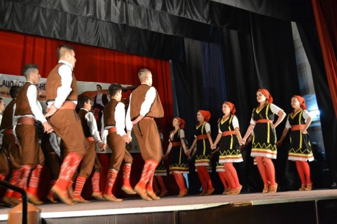 Играорците од КУД „Ацо Ѓорчев" од Неготино на турнеја во Полска