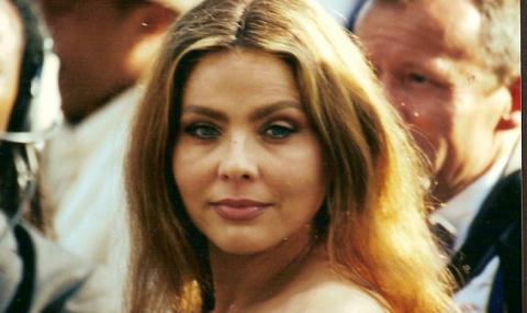 Осум месеци затвор за Орнела Мути поради вечера со Путин