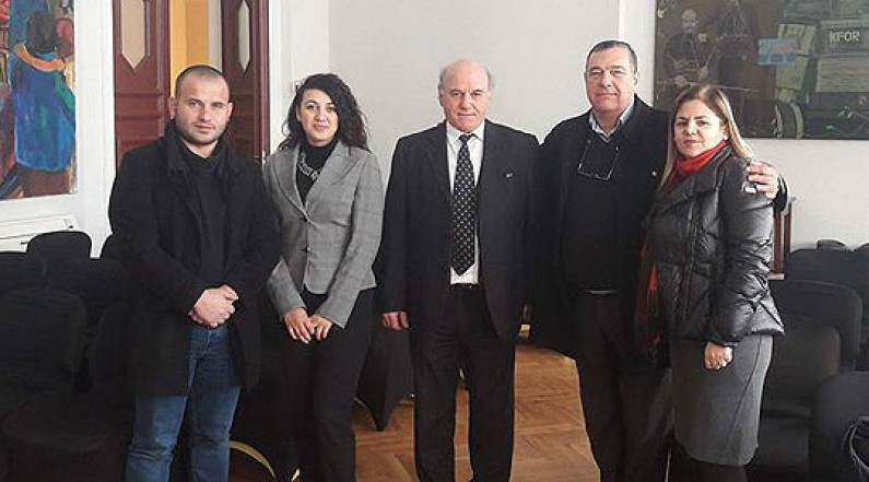 Малцинствата во Албанија побараа подршка за проекти од културата
