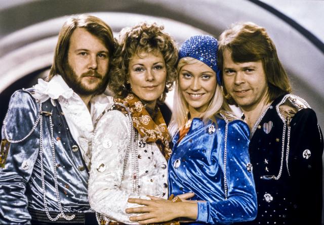 После 35 години ABBA сними две нови песни