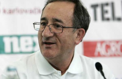 Червар: Никој не може да ми забрани да ја сакам мојата втора татковина, Македонија