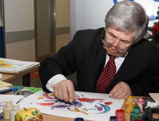 Слики на Живко Поповски Цветин на донаторска акција за настраданите во поплавите