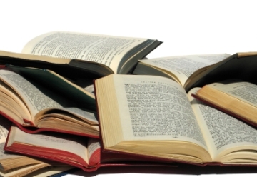 Превод на 10 книги на македонски автори на три странски јазици