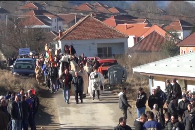 Страчинарите ја продолжија традицијата во Мокриево