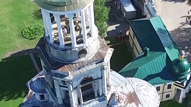 Секс во камбанаријата на црква!?