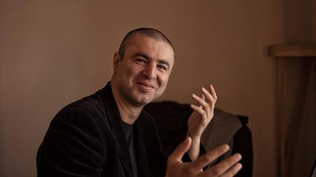 Никола Маџиров на книжевен фестивал во Мумбаи
