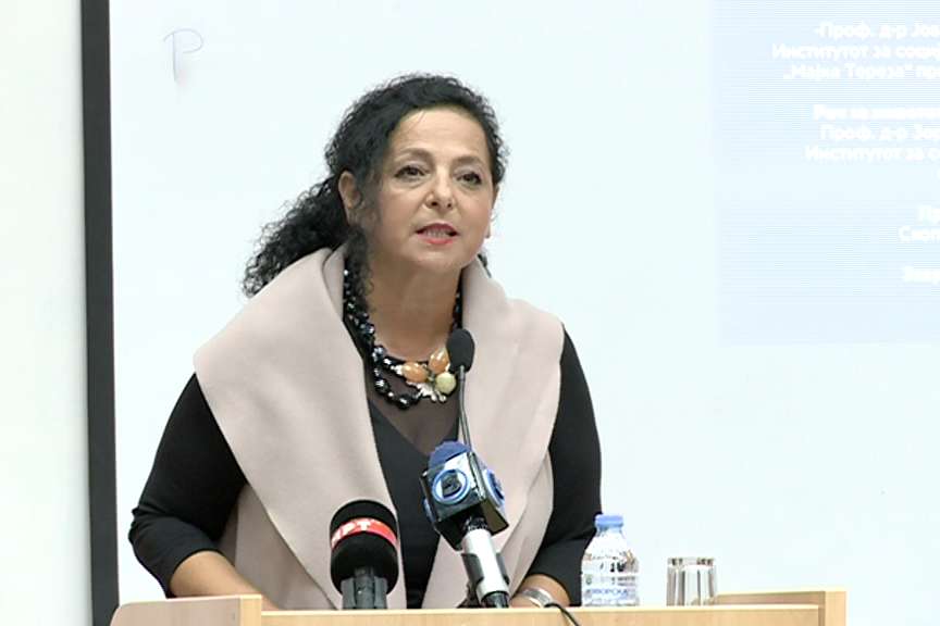 Делата на мајка Тереза да продолжат да бидат инспирација за сите нас