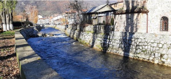 Шест годишно дете се удави во реката Пена во Тетово
