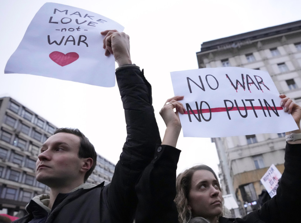 Протест во Белград против руската инвазија на Украина - Канал 5