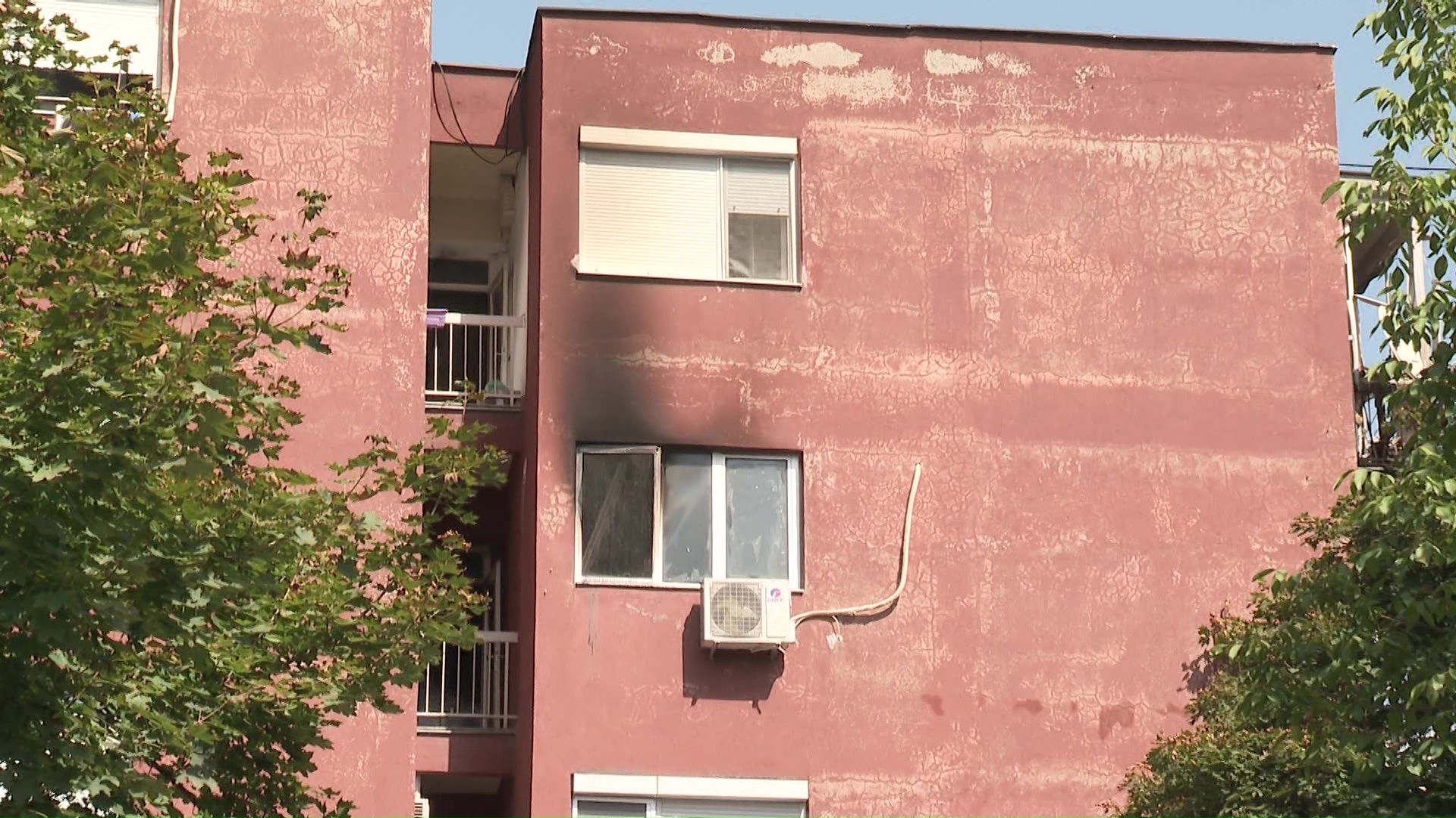 Трагедија во Скопје – по пожар во стан најден починат маж