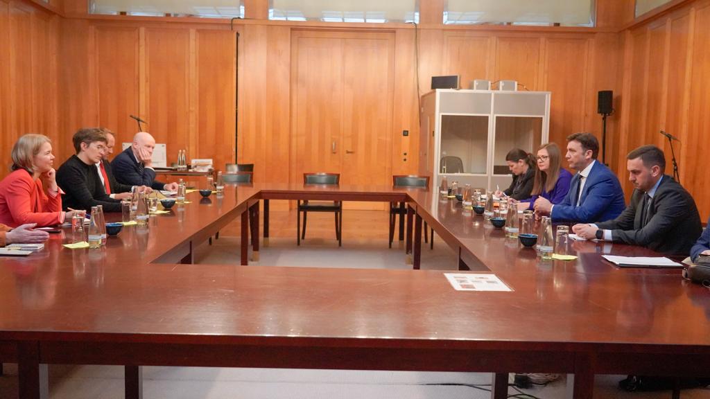 Османи со бројни билатерални средби во Берлин - Канал 5