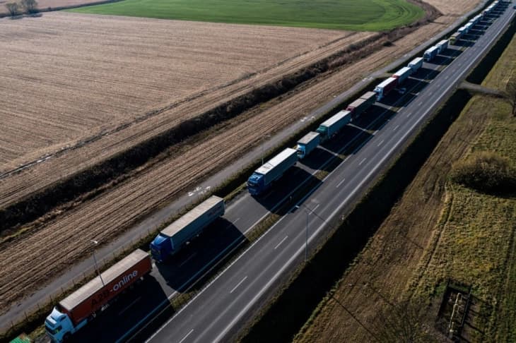Oтворен нов граничен премин за камиони на украинско-полската граница