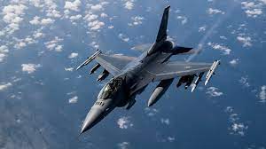 Столтенберг даде дозвола: Украинците ќе смеат со авионите Ф-16 да ја гаѓаат Русија