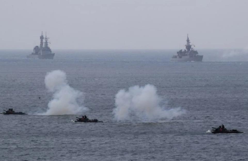 Америка, Јапонија и Јужна Кореја одржаа заеднички поморски вежби - Канал 5