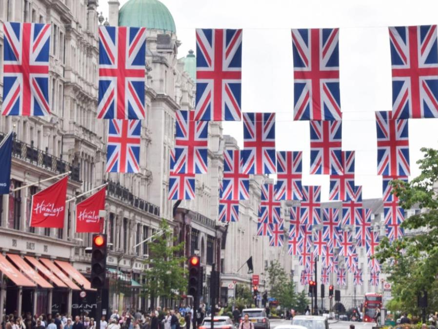 Истражување: Британците построги кон имиграцијата од Американците