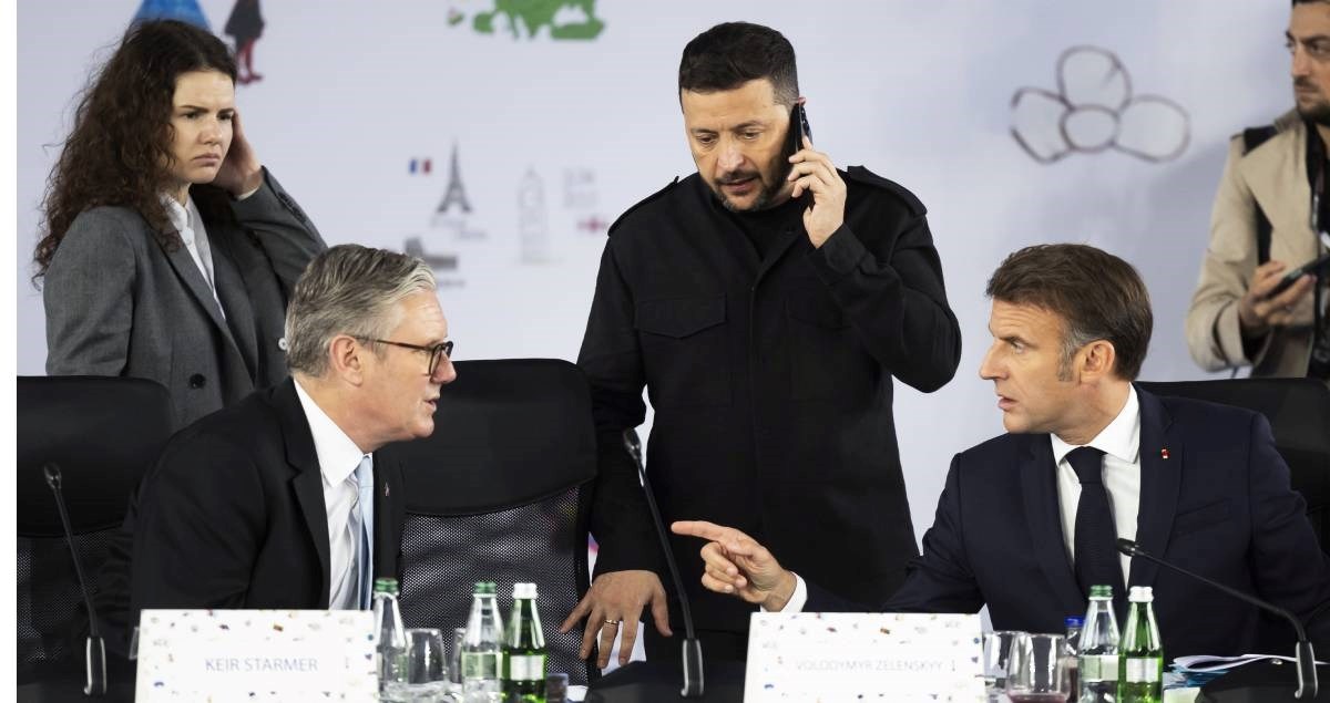 Зеленски пристигна во Лондон