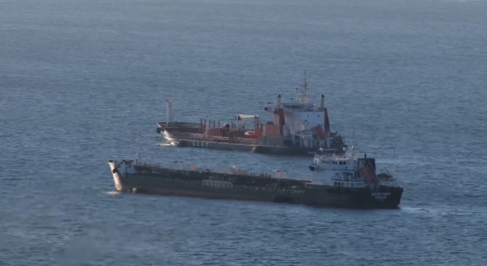 Техеран демантира тврдења на Вашингтон: Немаме залихи на нафта во меѓународни води