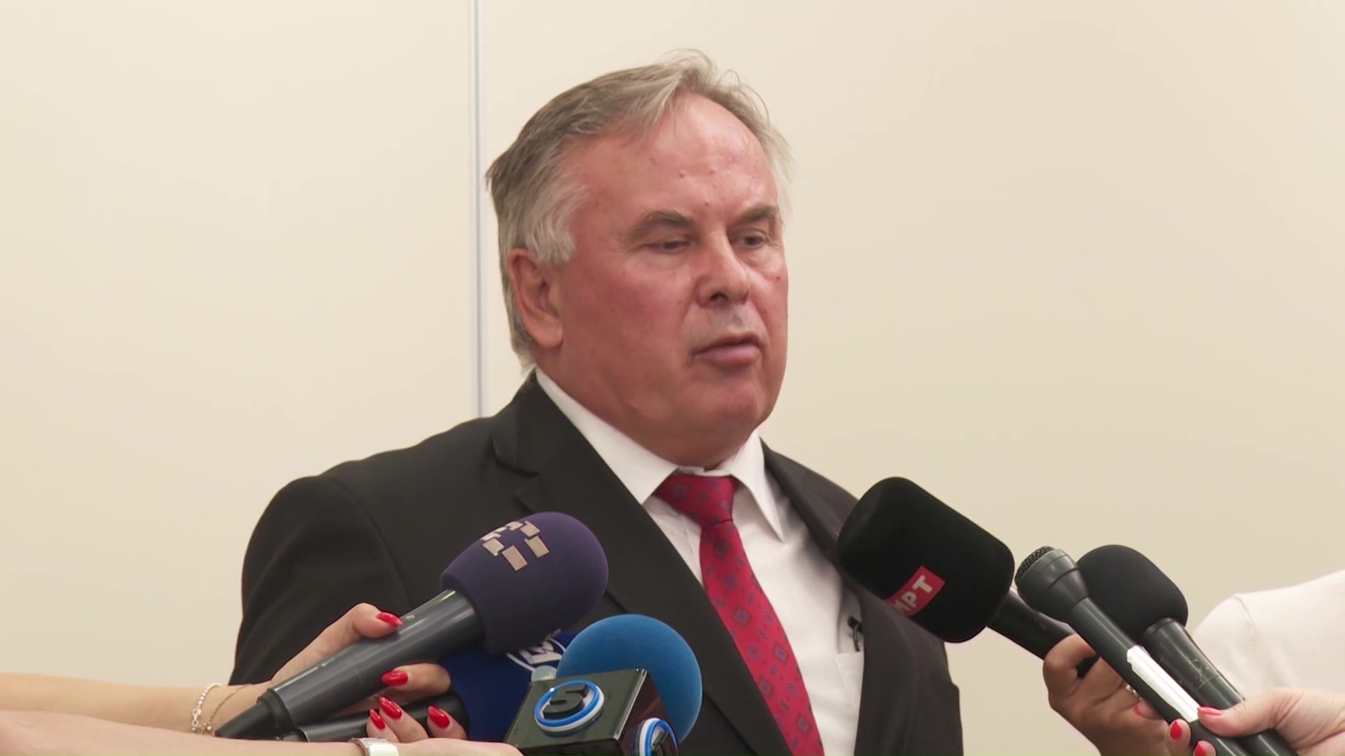  Ацевски: Само 4 партии беа блокирани и не можеа да ги добијат средствата