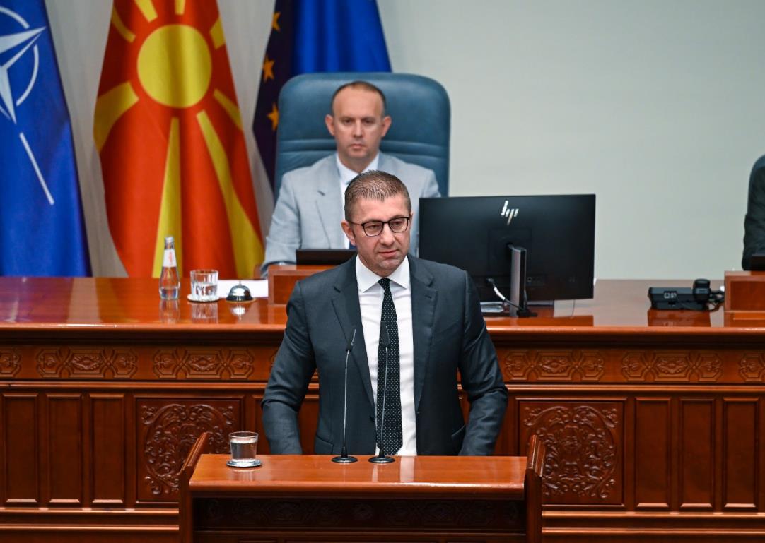 Мицкоски: За младите предвидовме проширен опфат за оперативниот план за отворање на бизниси