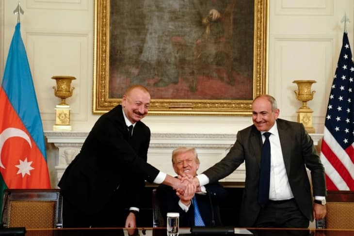 Доналд Трамп објави дека ги помирил Ерменија и Азербејџан „засекогаш“