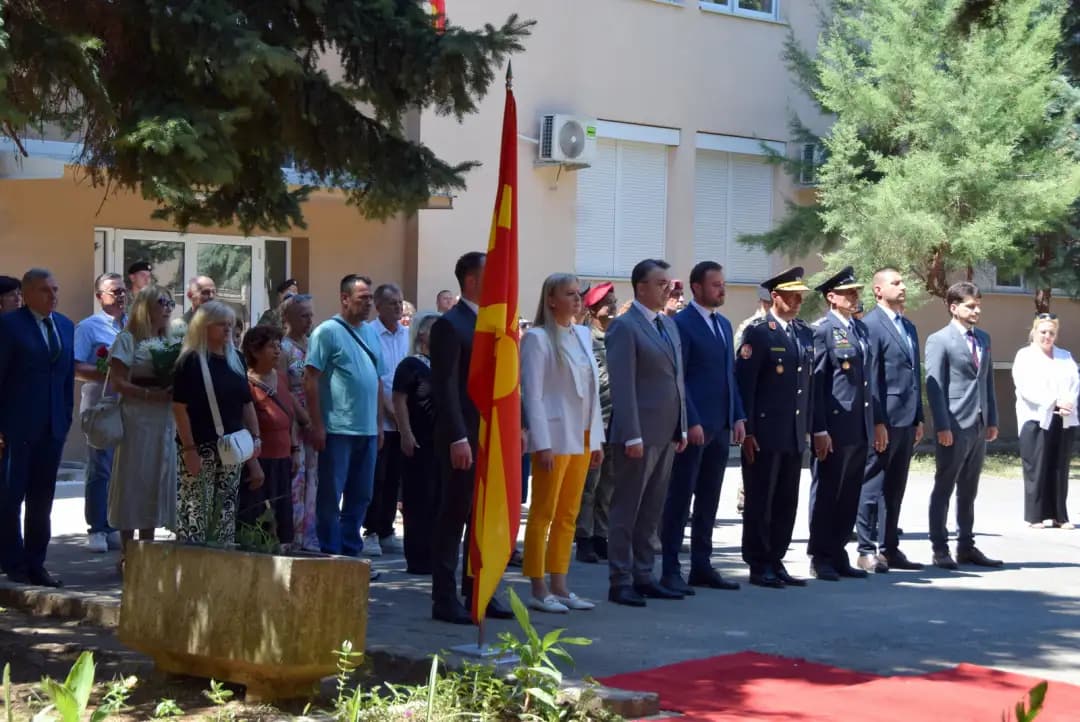 Армијата и Министерството за одбрана им оддадe почит на загинатите припадници кај Љуботенски бачила 