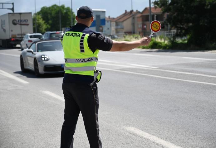 Скопјанец возел до и низ Дебар иако имал забрана за управување моторно возило од Б категорија