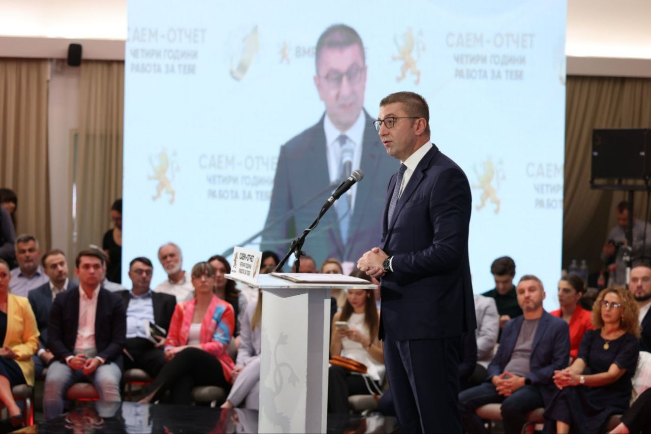 Мицкоски: Градоначалниците на ВМРО-ДПМНЕ со сопствени сили ги решаваа проблемите без ниедна афера