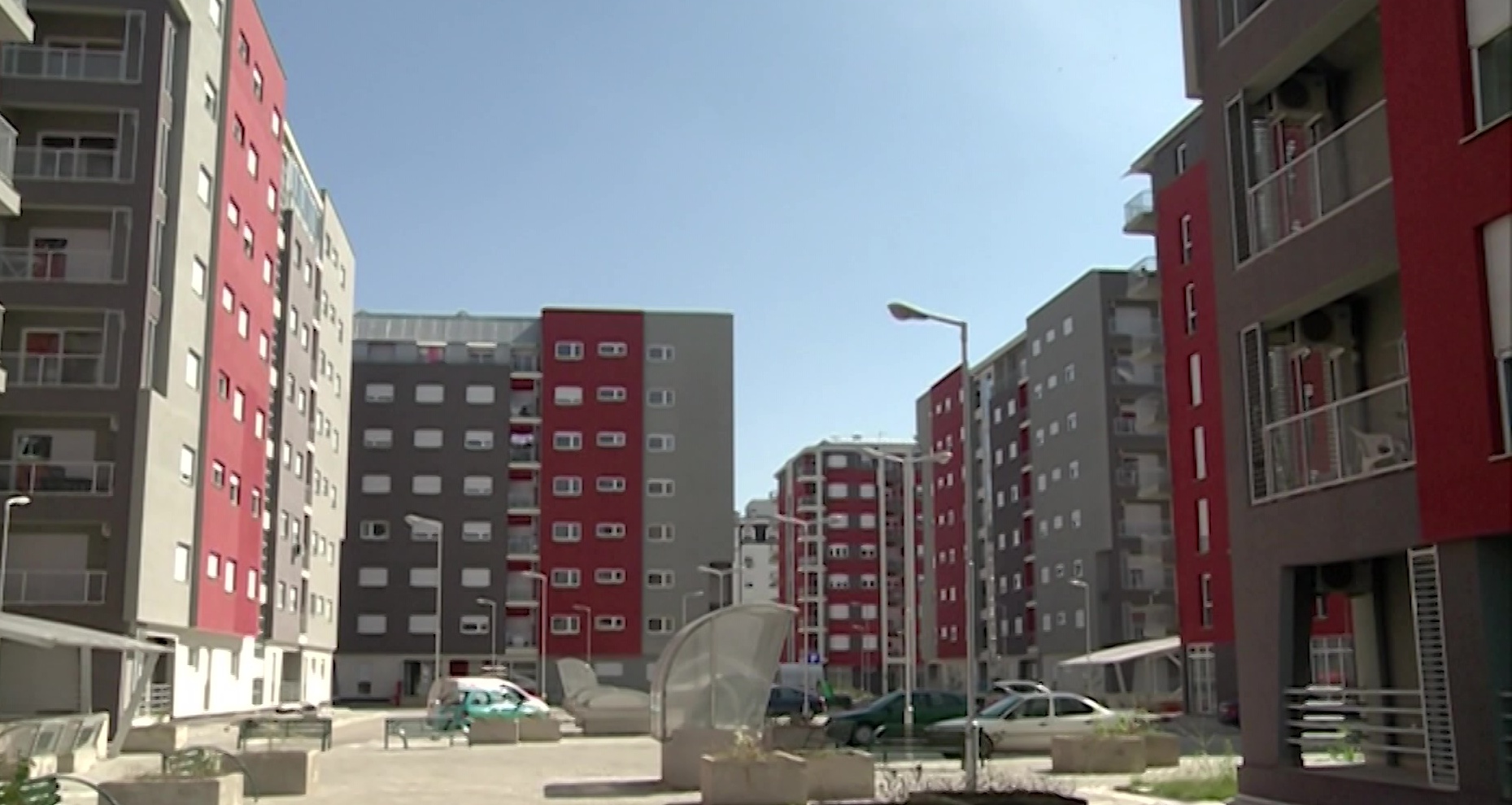 Мерката за поволни кредити е добра, можно е стабилизирање на цените на становите - смета здржението за градежништво