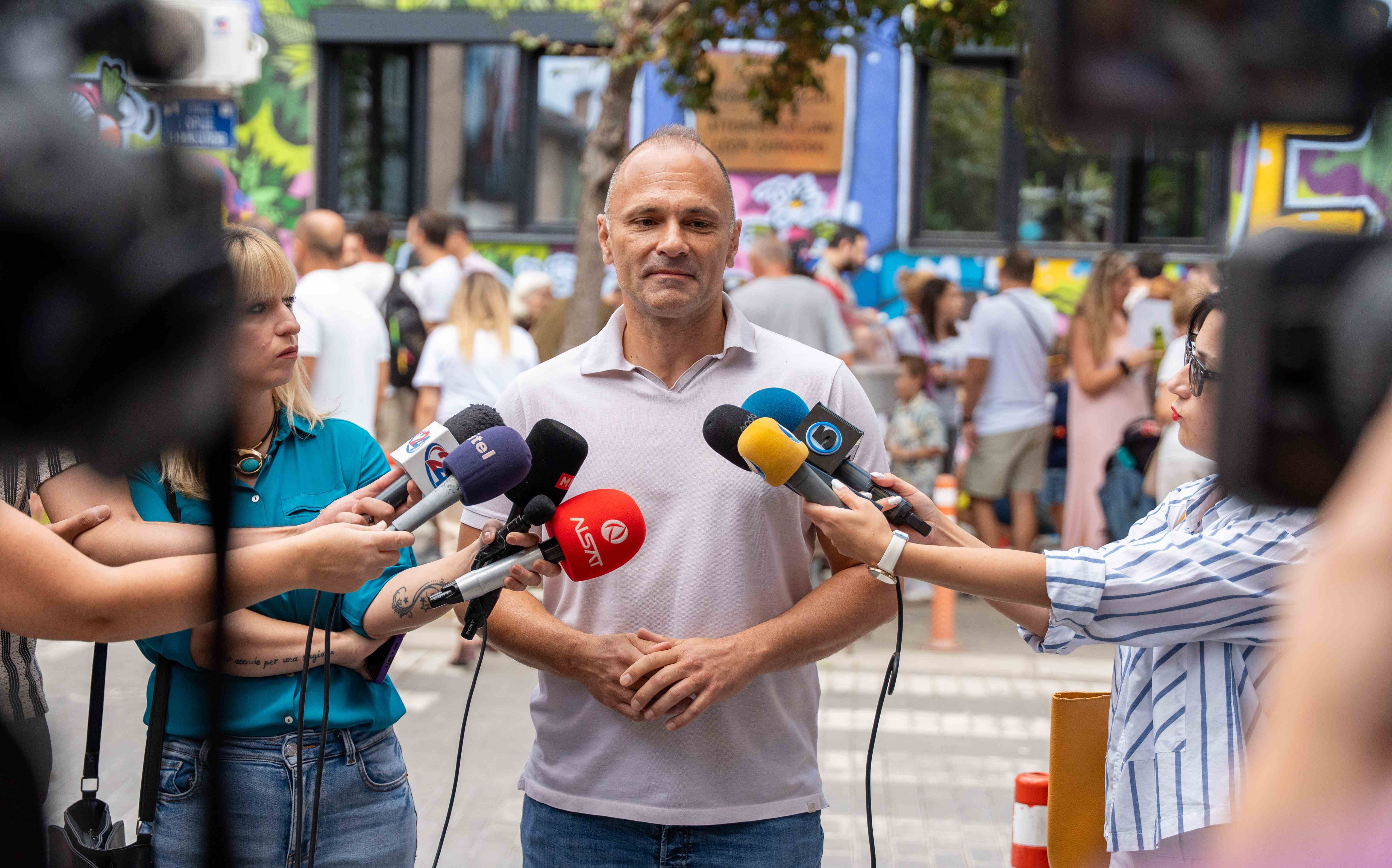 Филипче најави законско решение на СДСМ: 3 денари повеќе по килограм за лозарите