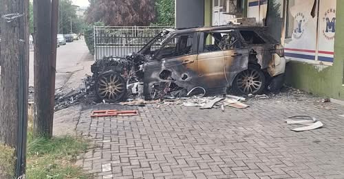 Пожари во Скопје зафатиле четири возила, продажни објекти, станбена зграда