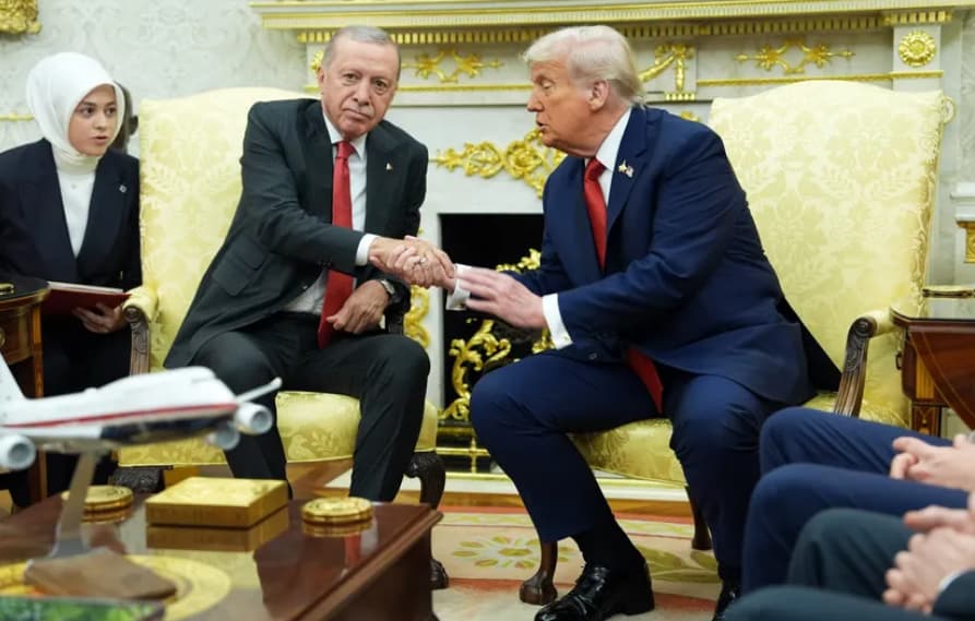 Трамп го пречека Ердоган: Тој има свое мислење, обично не сакам луѓе со свое мислење (ВИДЕО)