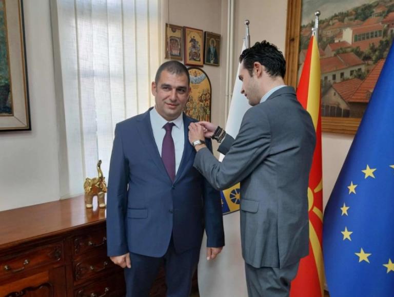 Костадинов му ја предаде функцијата на новиот градоначалник Петар Јанков