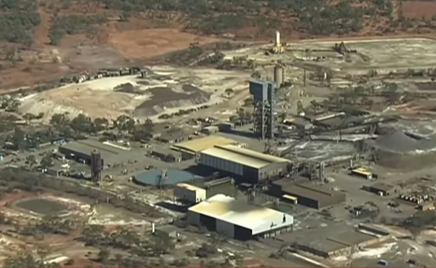 Двајца работници загинаа во експлозија во рудник во Австралија